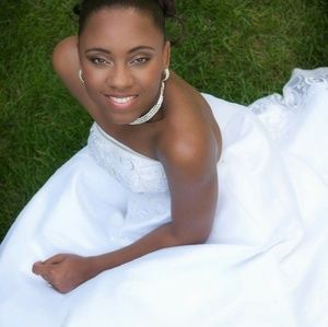 David's Bridal Wedding Gown